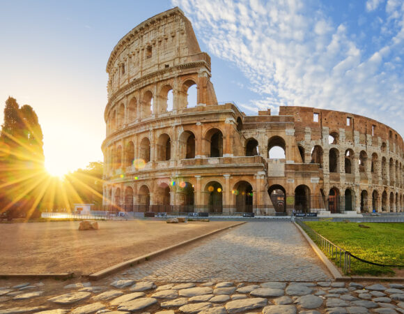 Europe Travel Guide – Culture, Cities & Essential Etiquette