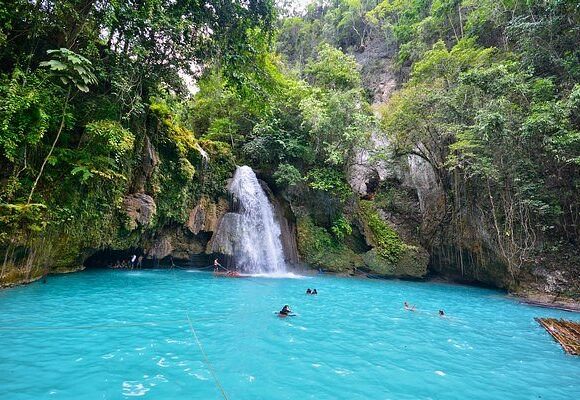 kawasan falls philippines